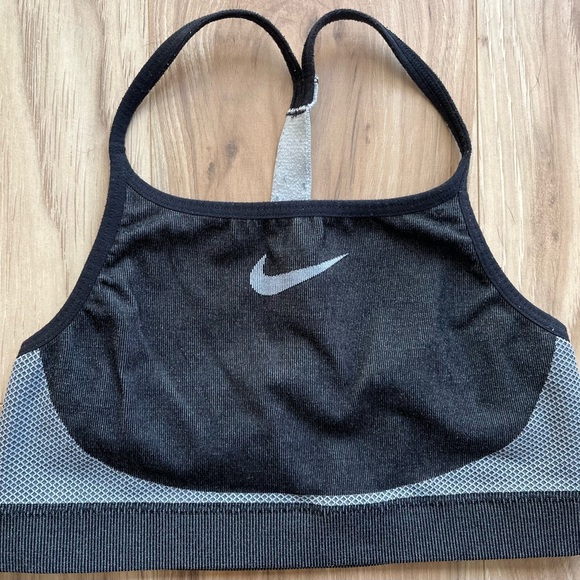 Nike Other - Nike Dri Fit Girl’s Youth Activewear Sports Bra Racer Running Back Black Gray L
